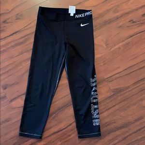 Nike Pro Cropped Pants Medium